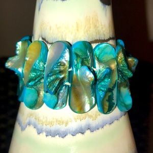 🐚 GORGEOUS Turquoise Mother of Pearl Bracelet 🐚